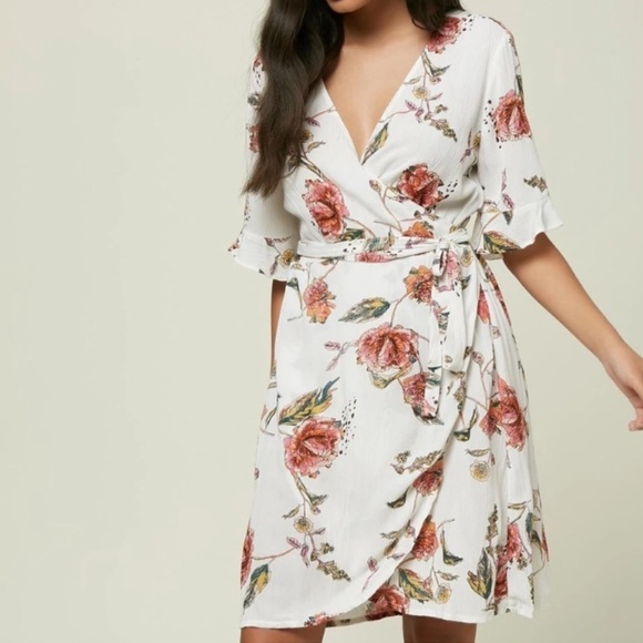 O’Neill Floral Wrap Mini Crepe Dress Pink White Size Medium - Picture 1 of 9